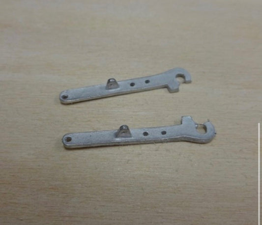 2 x Tractor Lift Link Arms 1:32 Scale by Artisan 32 20904