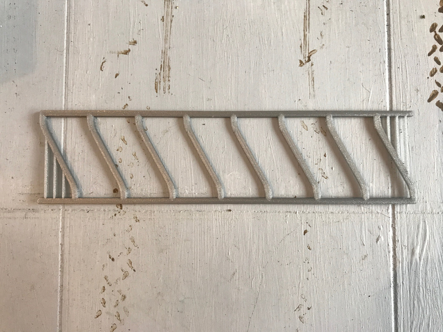 4m and 6m Cattle Feed Barrier 1:32 Scale by Minimaker BX105COB4/COB6