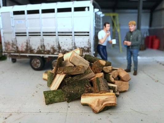Chopped Split Logs 1:32 Scale by HLT FB041