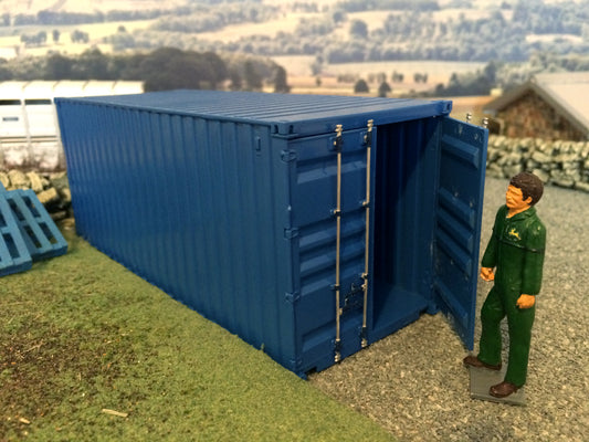 6516 Italeri 20ft Shipping Container Kit 1:32\1:35 scale