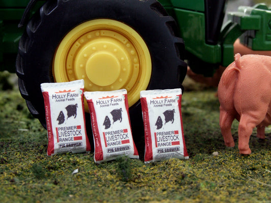 Pig Feed/Meal Sacks 1:32 Scale by HLT