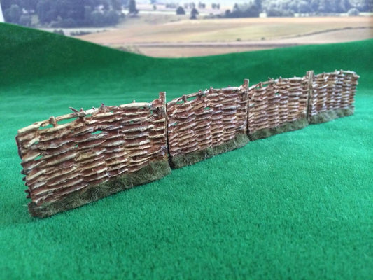 WM081 Pack of 4 Wicker Fences/Wattle Hurdles 1:32 Scale