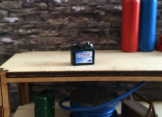 WM084 Heavy Duty Battery 1:32 Scale by HLT Miniatures