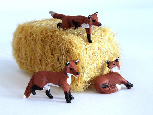 Fox Animal 3 Different Versions 1:32 Scale by HLT