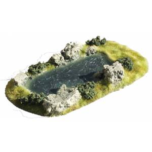 18cms Small Pond Water Feature by JG Miniatures (Cat. S36)