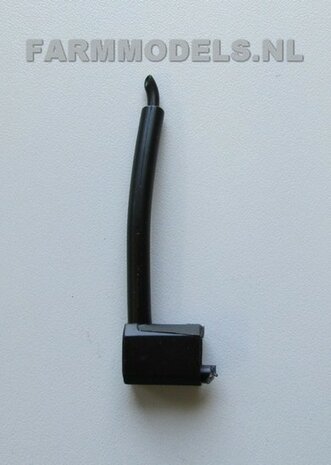Exhaust is curved black plastic 72 mm 1:32 414863