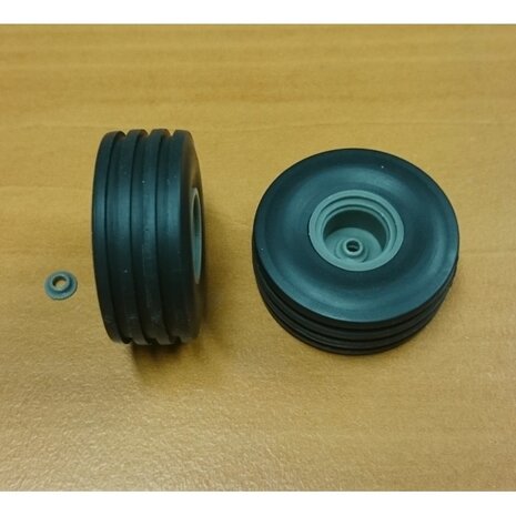 Ø 34 mm: 2x Tires 2WD front axle road profile 1:32 04262  734004