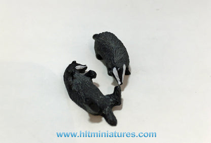 Badgers (2) 1:32 Scale Wildlife by HLT Miniatures FAB18
