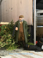 Farmer/Gamekeeper Figure with Gun 1:32 Scale FabScenics (Cat. No. FAB20)