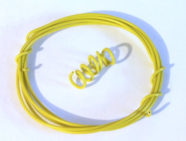 1m Yellow Wire for hydraulic hose etc 1:32 scale by HLT Miniatures FB060