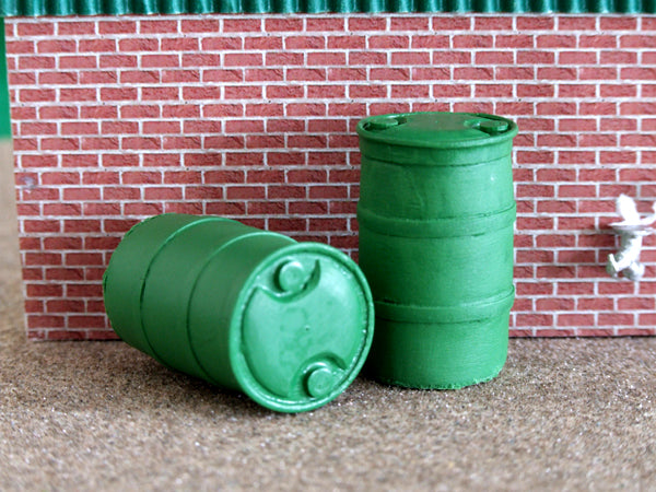 2x Green Barrels Drums 1:32 scale by HLT FB063G