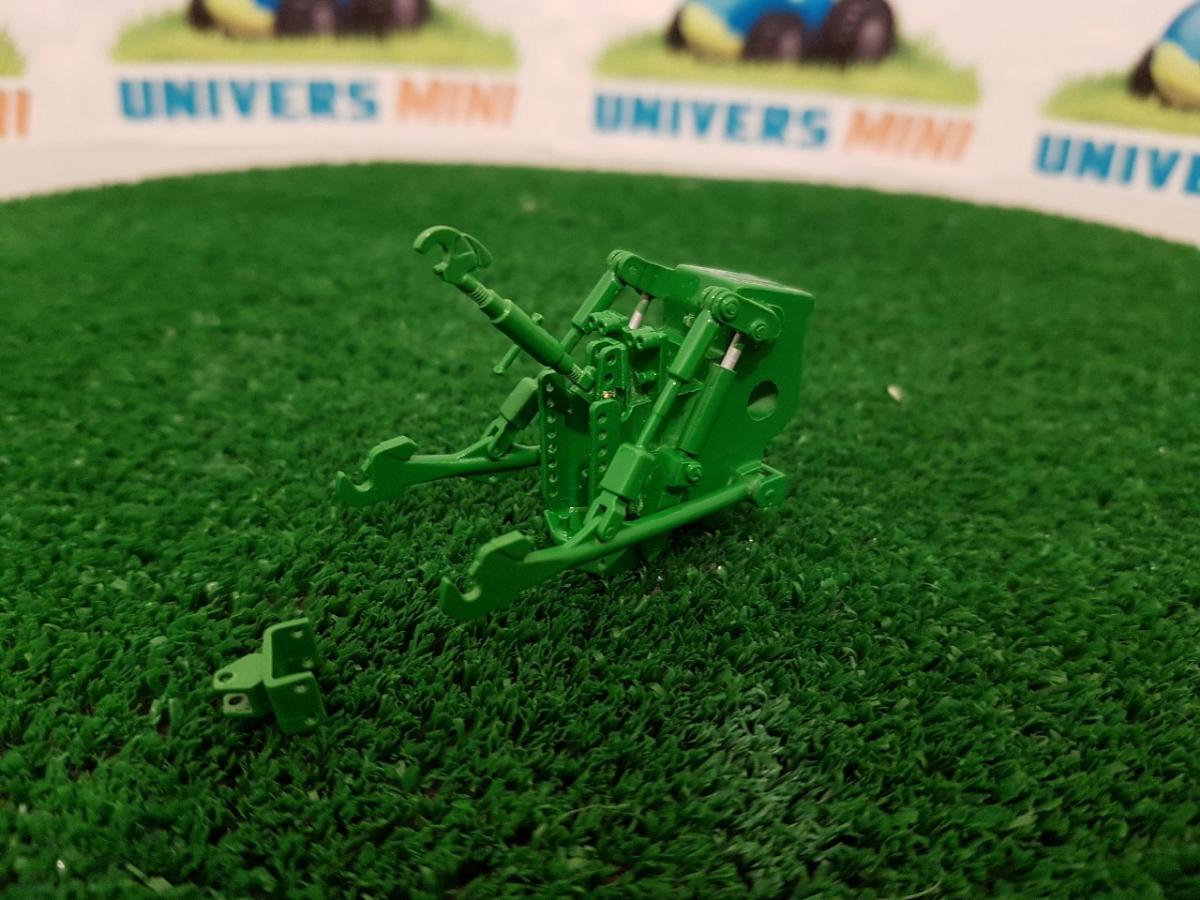 JOHN DEERE rear linkage for Britains series 40 and 50   R-61-BRJD
