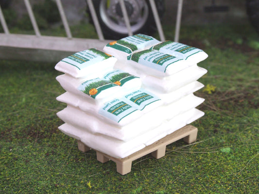 Grass Seed Sacks 1:32 Scale by HLT Miniatures