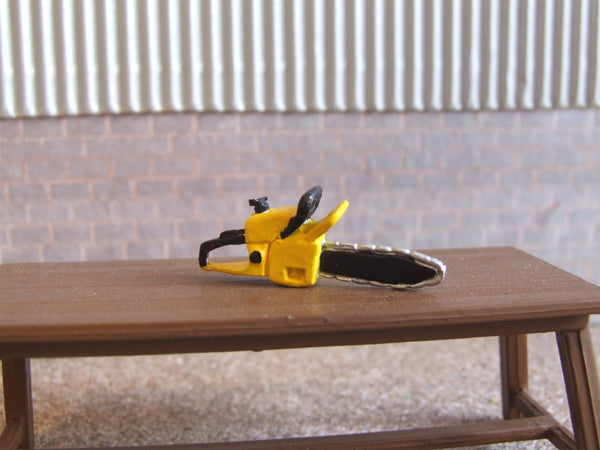 WM041Y Petrol Chainsaw (Yellow) 1:32 scale by HLT Miniatures