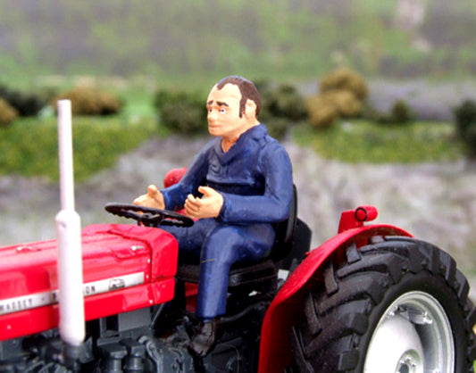 WM051 Tractor Driver Forward Facing