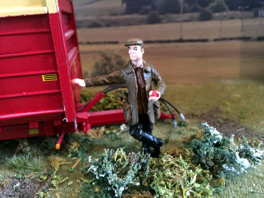 WM062B Farmer Eating Apple 2016 Version
