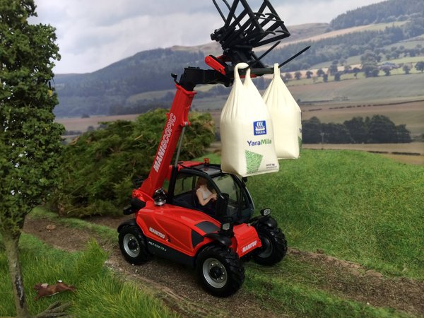 WM087 1 x Yara Fertilizer Top-Lift/Dumpy Bags/Sacks 1:32 scale by HLT Miniatures